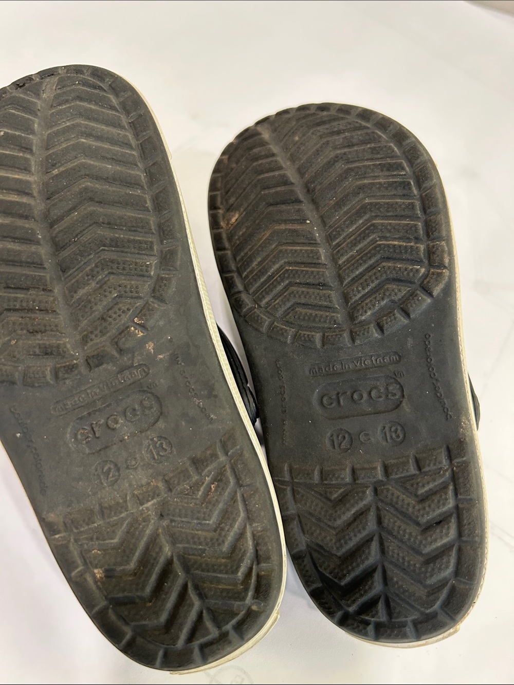 CROCS Kids Black Clog with White Trim - Picture 5 of 7